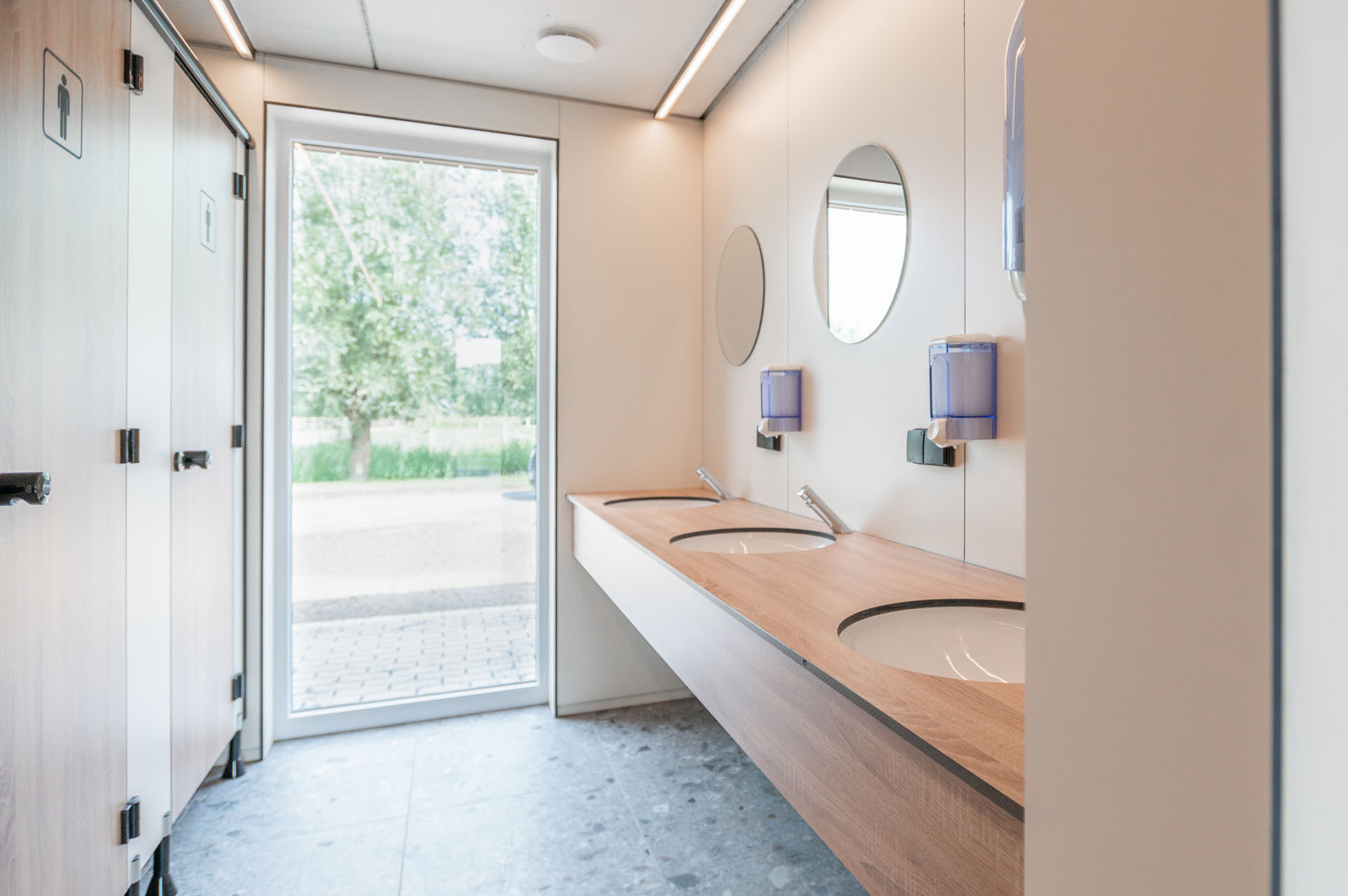 Sanitair 1